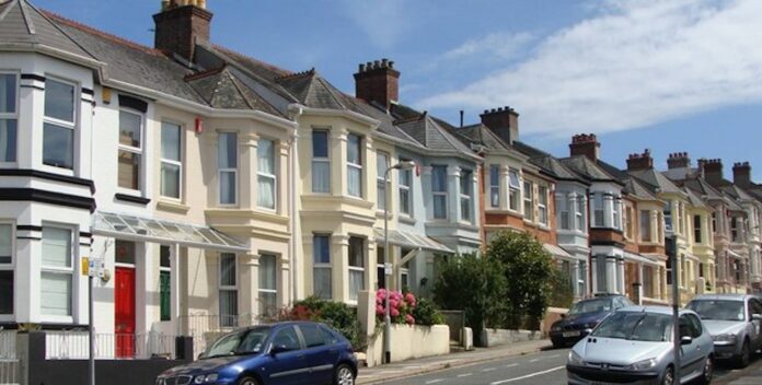 The University of Manchester has developed an AI-driven property valuation system | AI PropTech News